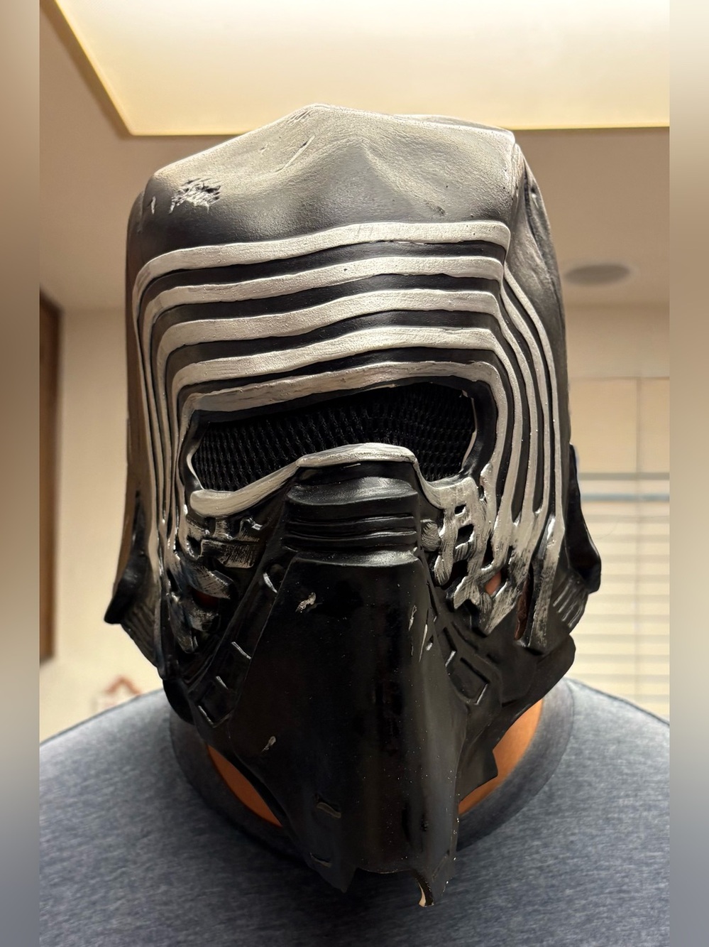 Kylo Ren Star Wars rubber mask